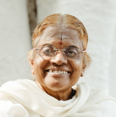 Guru Annai Sagunthala, smiling